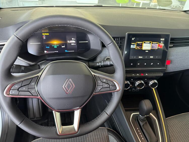 Renault CLIO  TECHNO E-TECH FULL HYBRID  foto 9