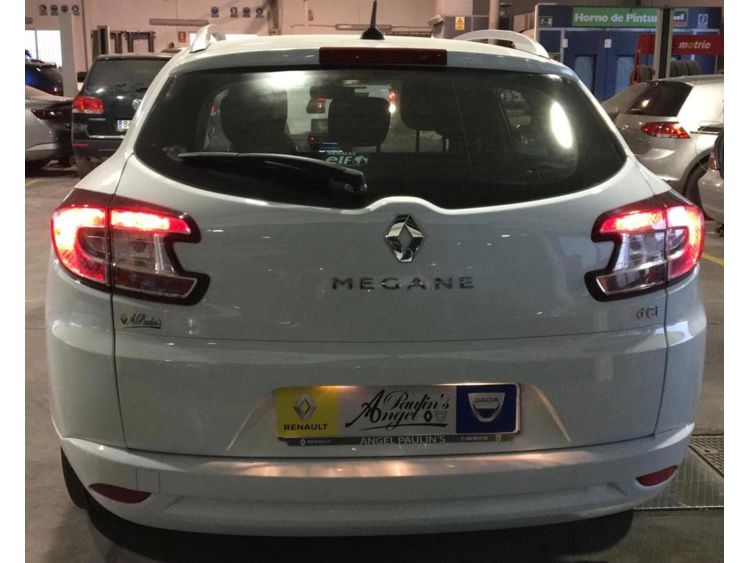 Renault Megane Sport Tourer 1.5 DCI 110CV foto 9