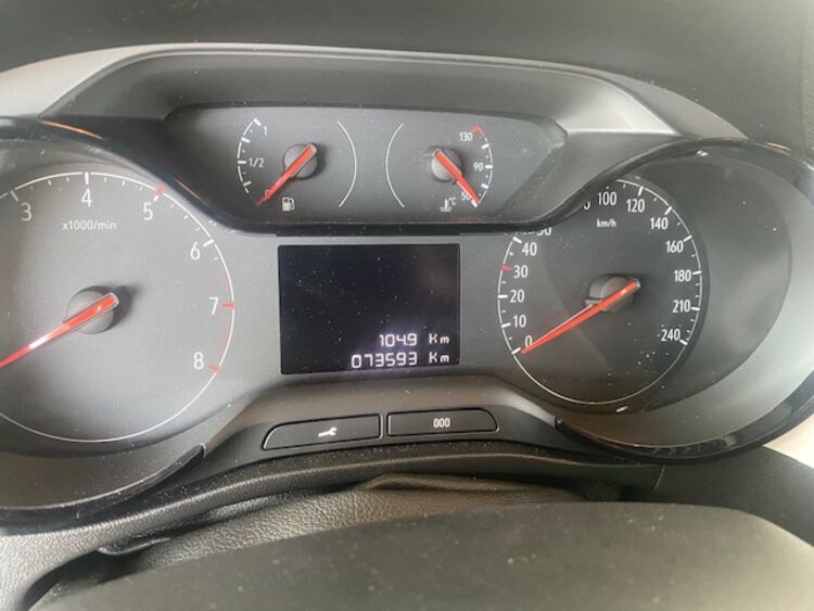 Opel Crossland X 1.5D 75kW  foto 13